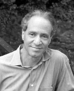 Raymond Kurzweil ist Futurist, Transhumanist und „Director of Engineering“ bei Google. Foto von Michael Lutch (2006).